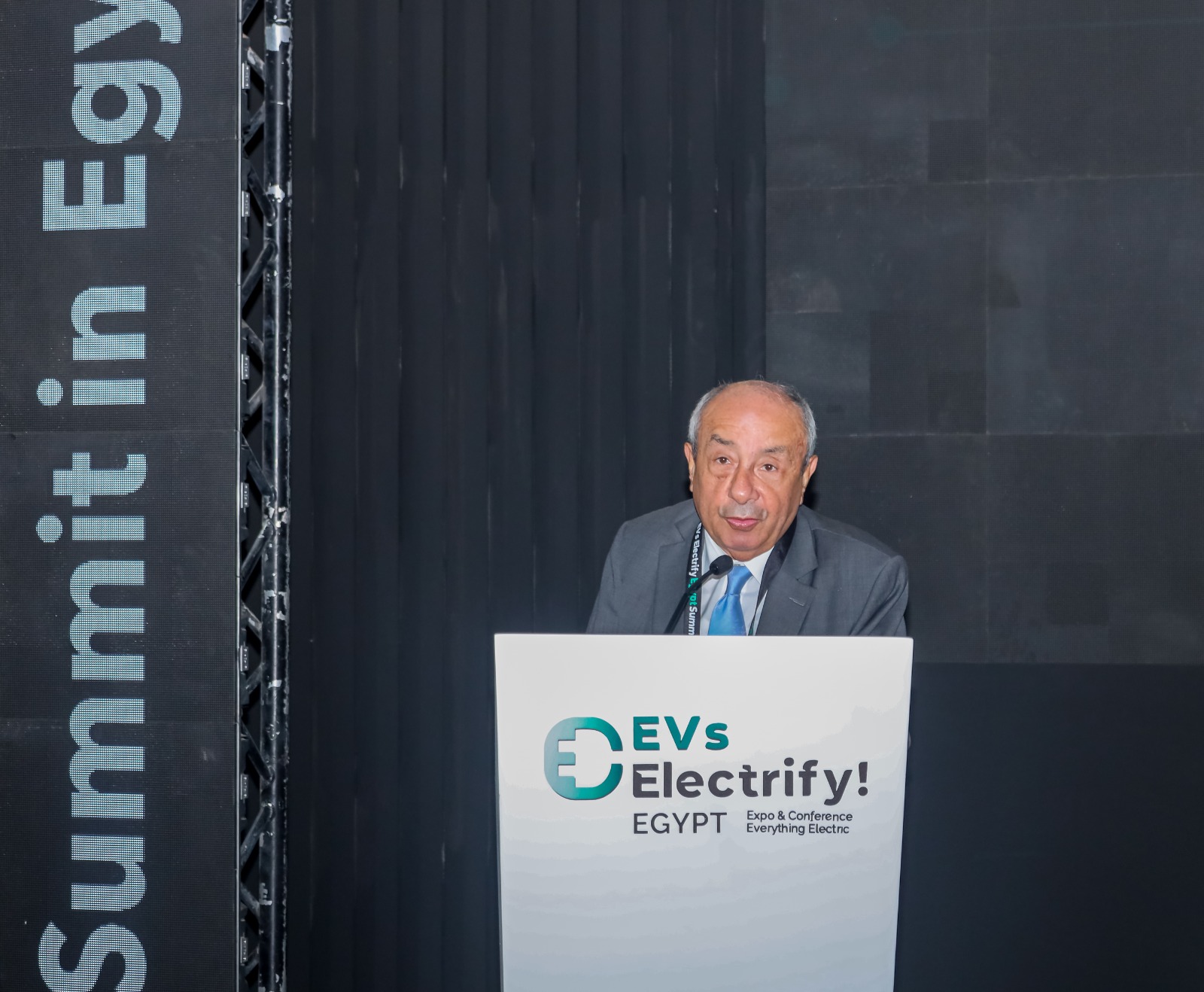 وسائل النقل الكهربائية.. «المهندسين»: تعدد مكاسب الدولة حال نجاح تطبيقها