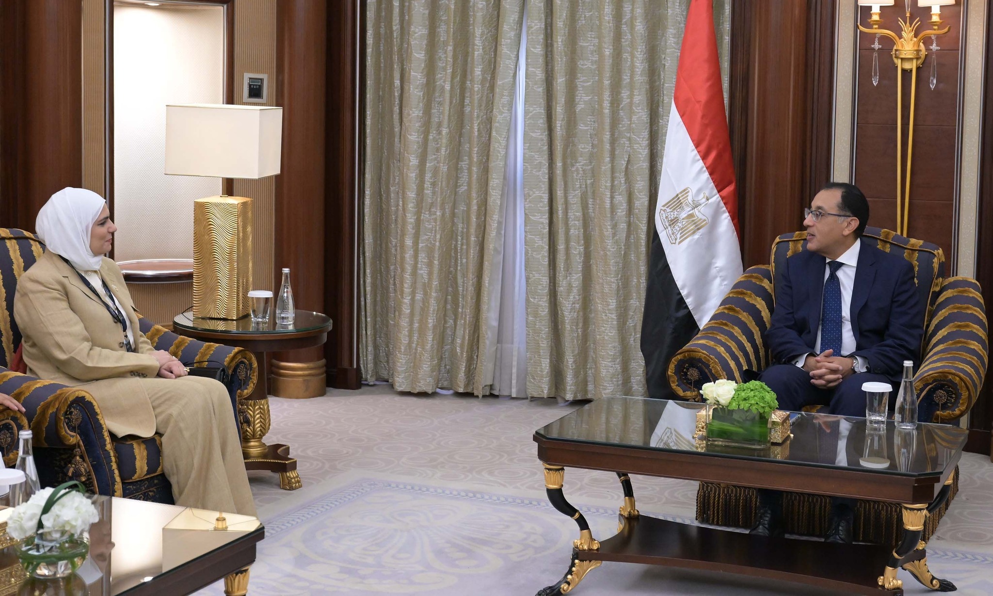 رئيس الوزراء: الإصلاحات الاقتصادية التي أجرتها مصر انعكست في تقارير المؤسسات المالية الدولية رئيس الوزراء: الإصلاحات الاقتصادية التي أجرتها مصر انعكست في تقارير المؤسسات المالية الدولية