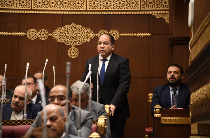 عادل اللمعي: البطالة قضية قومية وهناك ضرورة ملحة لإصدار قانون العمل عادل اللمعي: البطالة قضية قومية وهناك ضرورة ملحة لإصدار قانون العمل