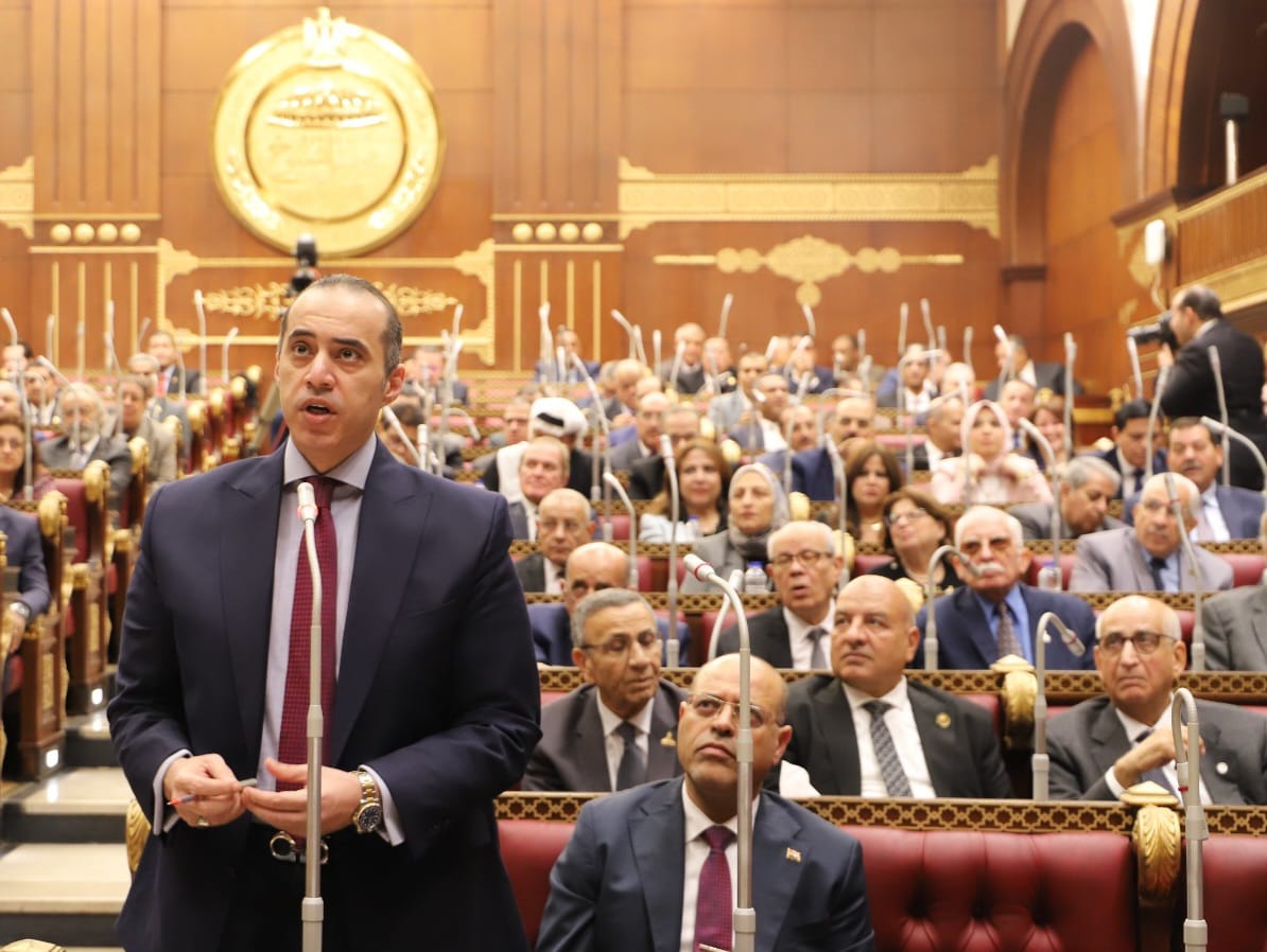 وزير الشئون النيابية: الحكومة تأمل إصدار مشروع قانون العمل الجديد قبل نهاية العام