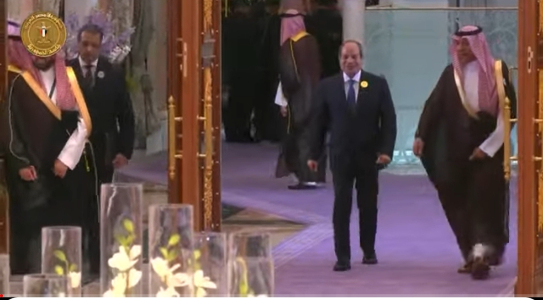 بث مباشر| الرئيس السيسي يصل إلى مقر انعقاد القمة العربية الإسلامية غير العادية