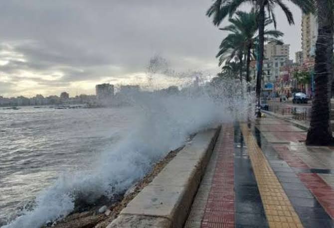 «الأرصاد» تحذر من إضرابات في حركة الملاحة البحرية بالبحر الأحمر