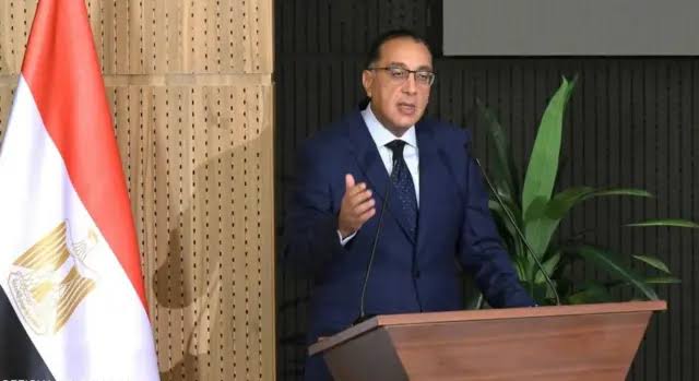 الأوضاع الاقتصادية لمصر مستقرة.. مؤتمر صحفي لرئيس الوزراء ووزير النقل الأوضاع الاقتصادية لمصر مستقرة.. مؤتمر صحفي لرئيس الوزراء ووزير النقل