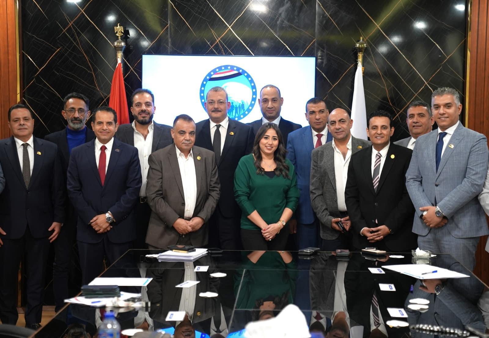 أمانة الاستثمار المركزي بـ”مستقبل وطن” تناقش التحضير لمؤتمر اقتصادي