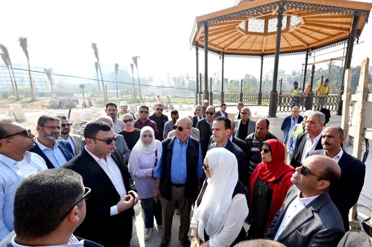 وزير الإسكان يتفقد سير العمل بمشروع تطوير وإحياء حديقة الأزبكية .. بالصور وزير الإسكان يتفقد سير العمل بمشروع تطوير وإحياء حديقة الأزبكية .. بالصور