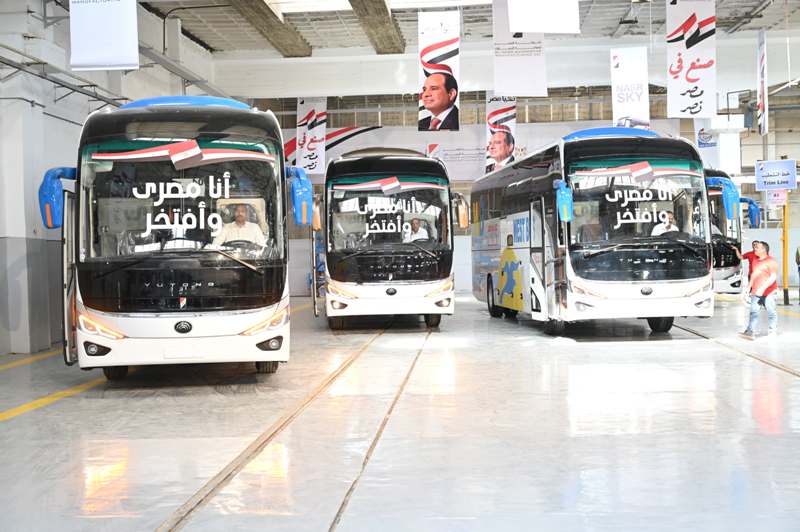 100 أتوبيس.. «النقل البحري» تتسلم الدفعة الأولى من «النصر للسيارات» 100 أتوبيس.. «النقل البحري» تتسلم الدفعة الأولى من «النصر للسيارات»