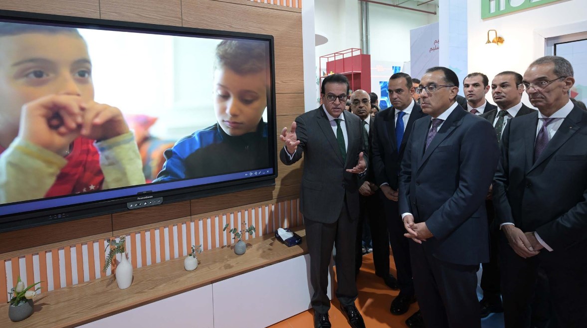 رئيس الوزرء: “بداية” تستهدف تحسين مؤشرات التنمية البشرية وتحقيق الاستدامة رئيس الوزرء: “بداية” تستهدف تحسين مؤشرات التنمية البشرية وتحقيق الاستدامة