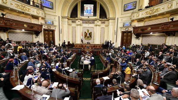 النواب يقر التزام اللاجئ باحترام الدستور والقوانين والقيم والتقاليد المصرية النواب يقر التزام اللاجئ باحترام الدستور والقوانين والقيم والتقاليد المصرية