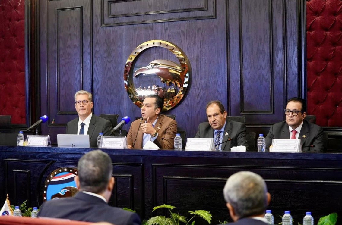 “مستقبل وطن” يستضيف وزير البترول لمناقشة رؤية القطاع وخطط عمله “مستقبل وطن” يستضيف وزير البترول لمناقشة رؤية القطاع وخطط عمله