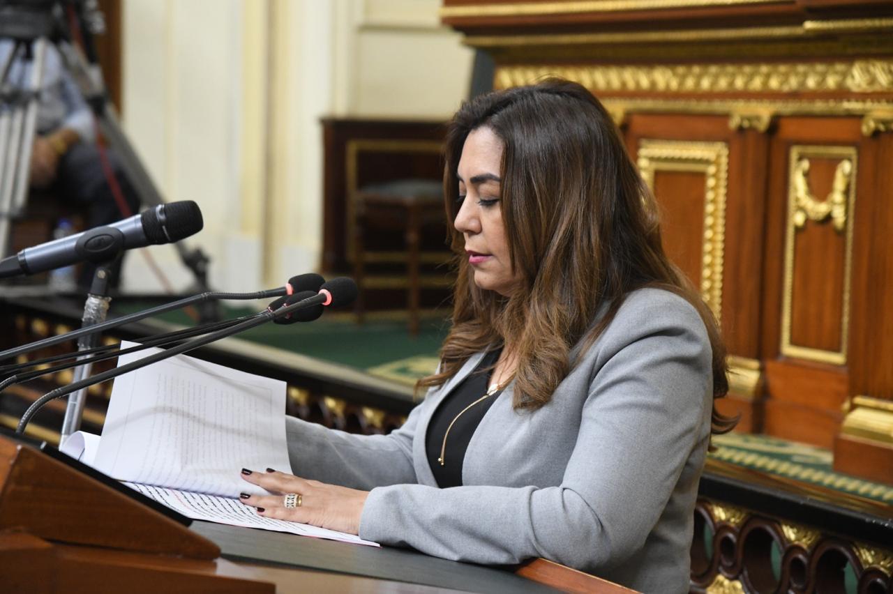 منال عوض: نسعى لبناء اقتصاد محلي تنافسي جاذب للاستثمارات بمشاركة القطاع الخاص منال عوض: نسعى لبناء اقتصاد محلي تنافسي جاذب للاستثمارات بمشاركة القطاع الخاص