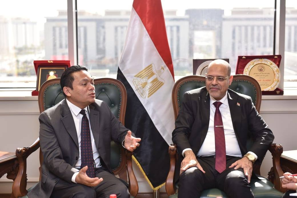 وزير العمل يستقبل سفير ماليزيا في القاهرة لبحث تفعيل سُبل التعاون المُشترك وزير العمل يستقبل سفير ماليزيا في القاهرة لبحث تفعيل سُبل التعاون المُشترك
