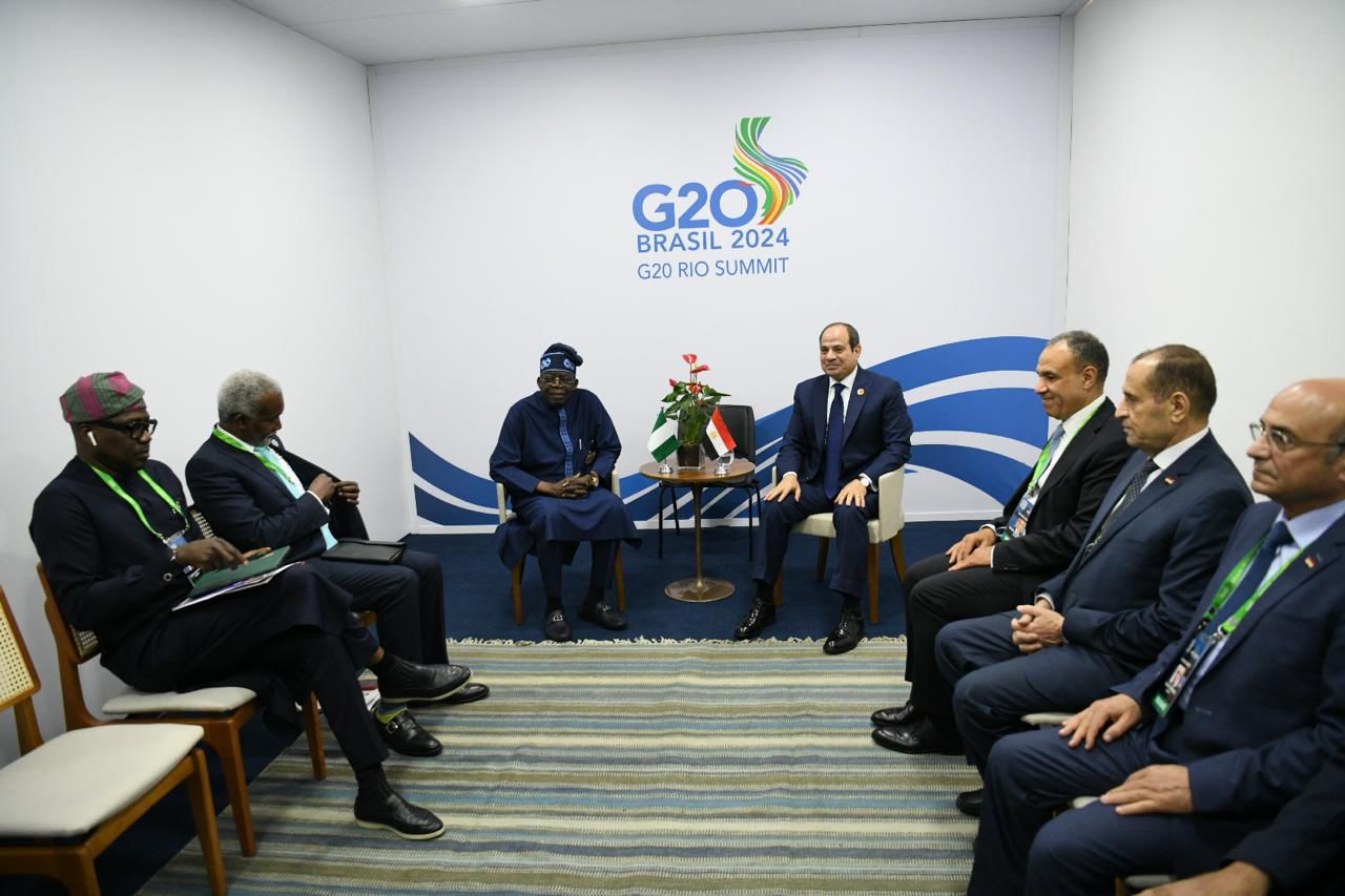 على هامش قمة الـ20..الرئيس السيسي ونظيره النيجيري يناقشان الأوضاع الأمنية بالقارة الإفريقية على هامش قمة الـ20..الرئيس السيسي ونظيره النيجيري يناقشان الأوضاع الأمنية بالقارة الإفريقية