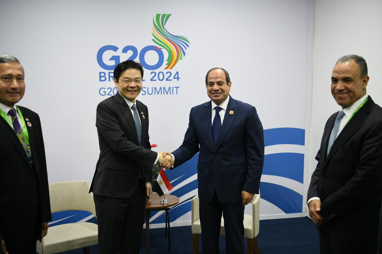 رئيس وزراء سنغافورة يُثمن الدور المصري المحوري لاستعادة الاستقرار بالإقليم