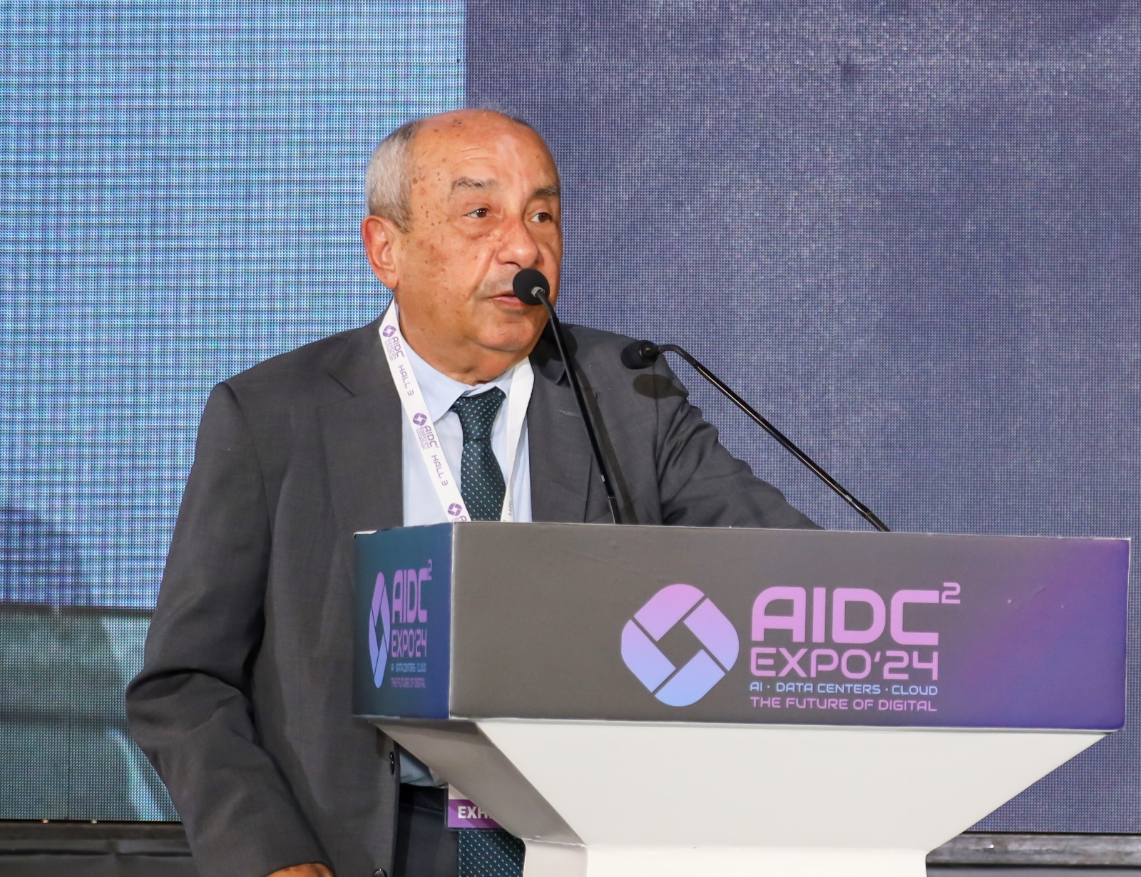 خلال مؤتمر للنقابة ..«النبراوي» يؤكد على ضرورة توطين الأجيال الجديدة للمدن الذكية 