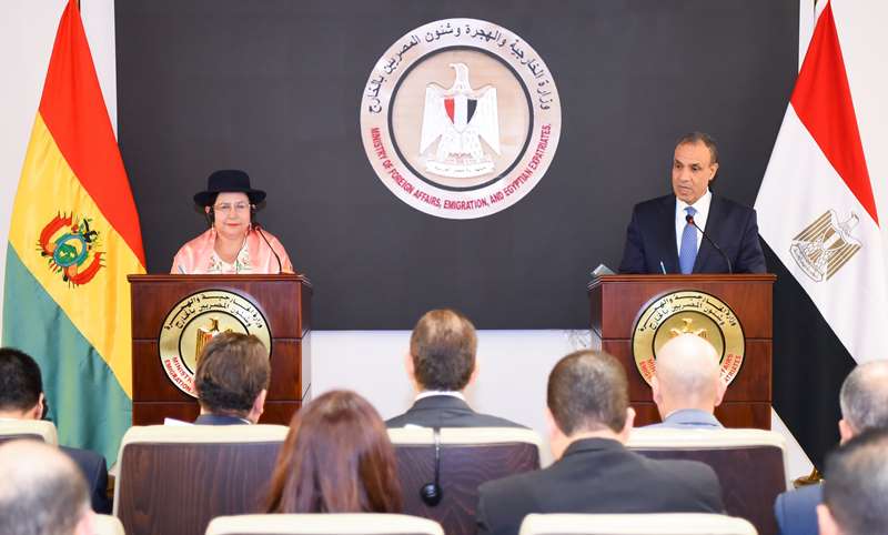 وزير الخارجية يعقد جولة مشاورات سياسية مع نظيرته البوليفية