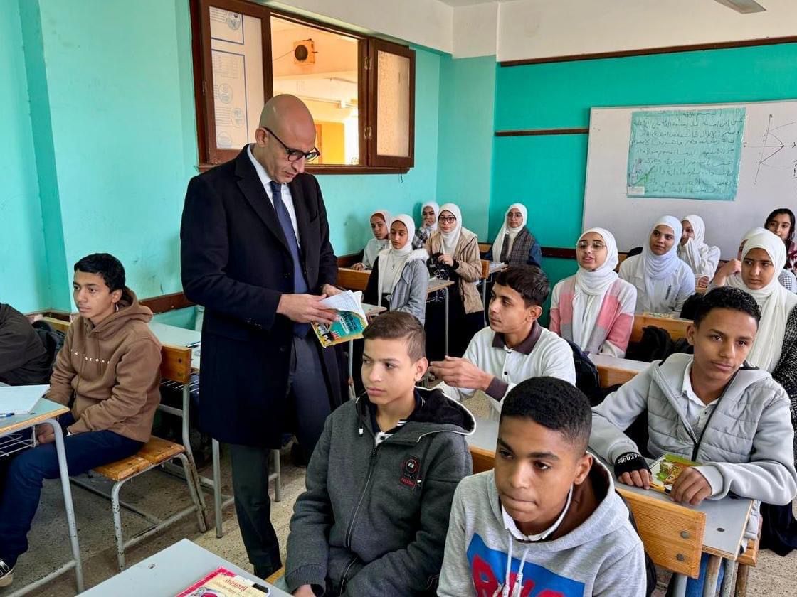 «وزير التعليم» يتابع انتظام العملية التعليمية في عدد من المدارس ب«بني سويف»