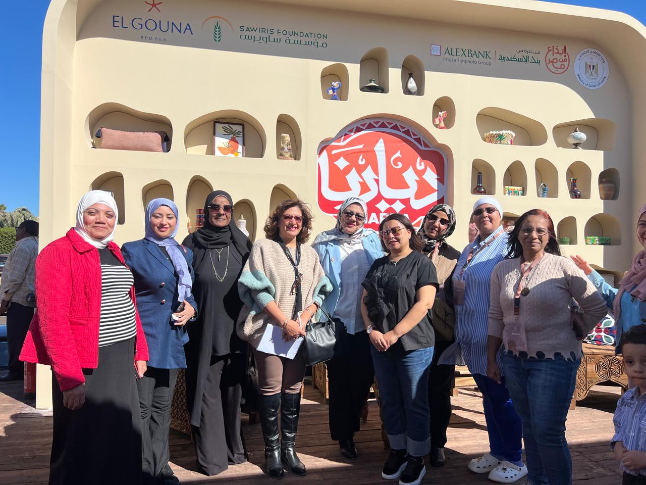 “قومي المرأة” يشارك في معرض ديارنا للحرف اليدوية والتراثية