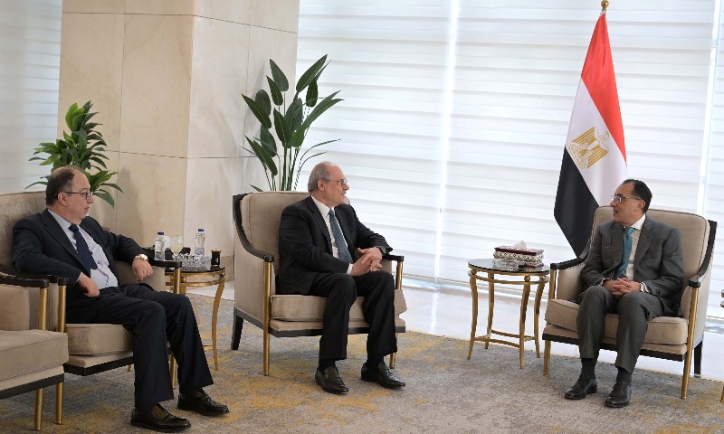 رئيس الحكومة يلتقى نائب رئيس الوزراء اللبنانى رئيس الحكومة يلتقى نائب رئيس الوزراء اللبنانى