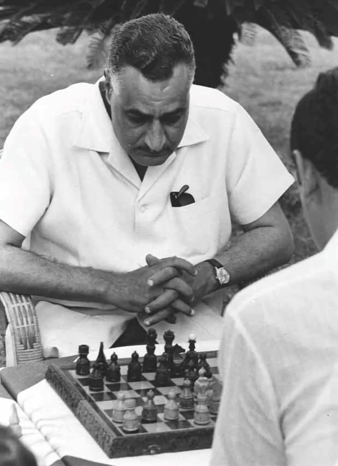 «رولكس الزعيم في المزاد».. قصة عرض ساعة الرئيس عبد الناصر للبيع في أمريكا «رولكس الزعيم في المزاد».. قصة عرض ساعة الرئيس عبد الناصر للبيع في أمريكا