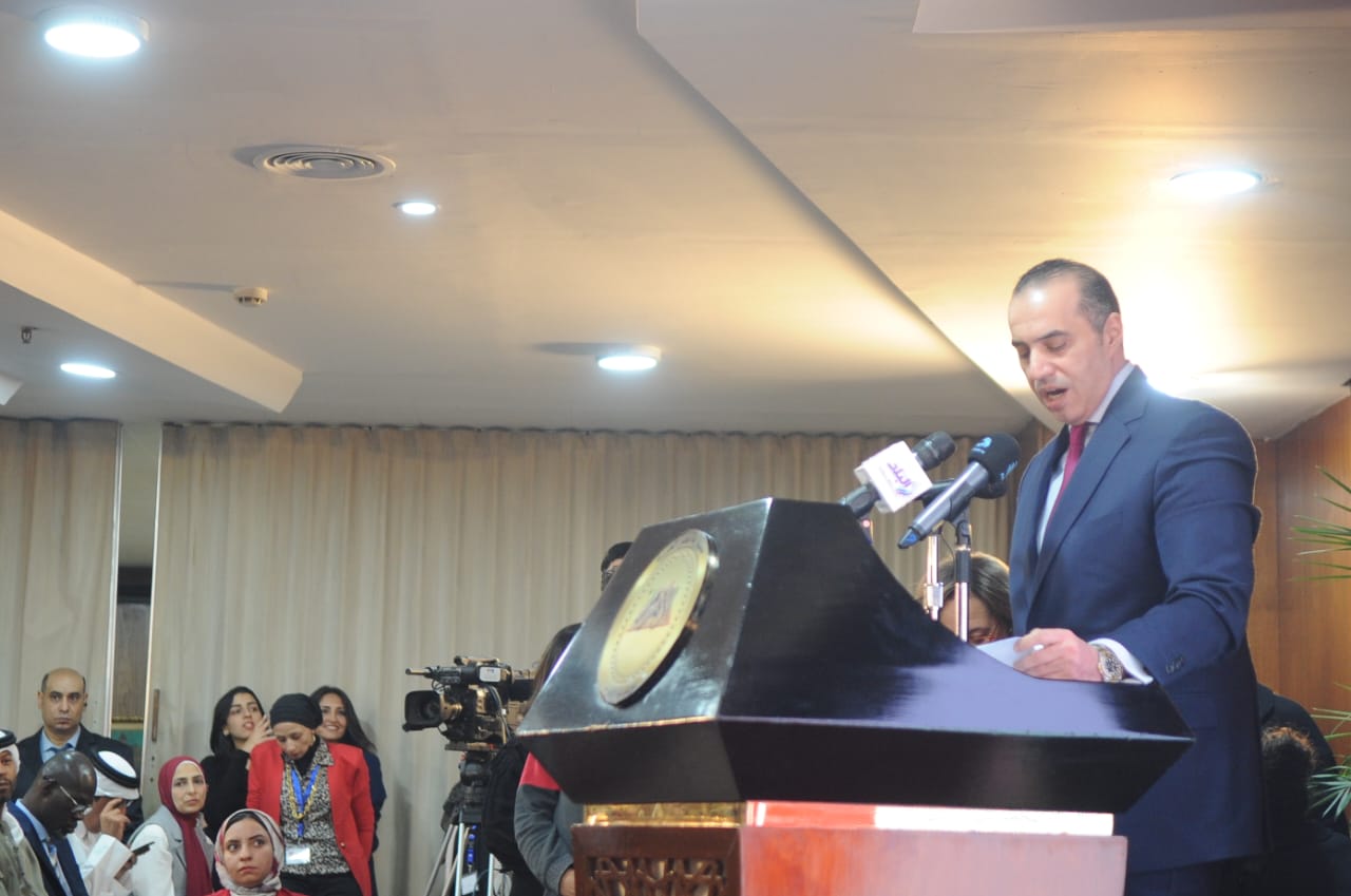 محمود فوزي: نحتاج لوجود إعلام مهني قوي يعمل لصالح الوطن محمود فوزي: نحتاج لوجود إعلام مهني قوي يعمل لصالح الوطن