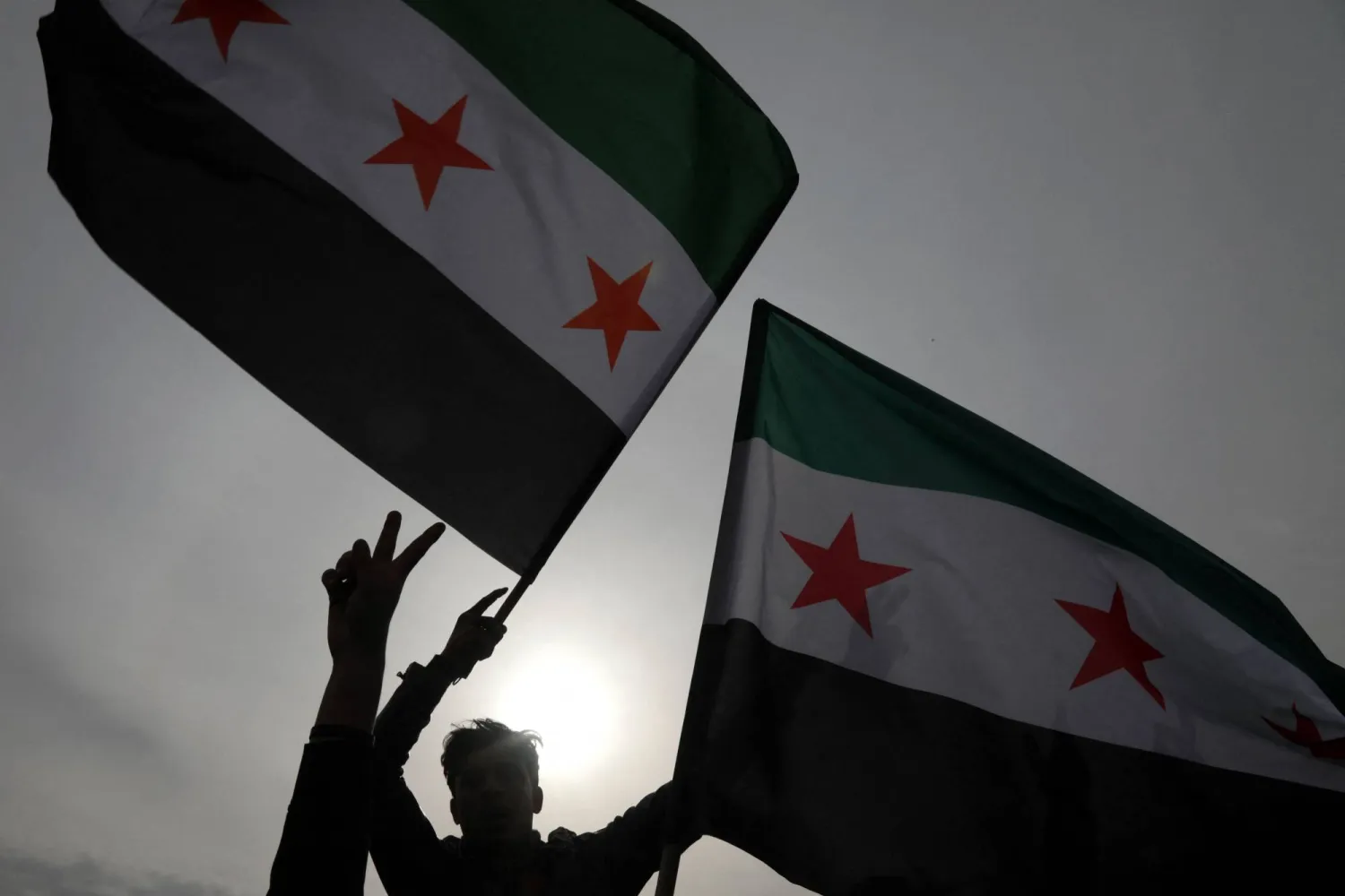 ائتلاف المعارضة السورية يعلن عزمه على تشكيل “سلطة انتقالية” ائتلاف المعارضة السورية يعلن عزمه على تشكيل “سلطة انتقالية”