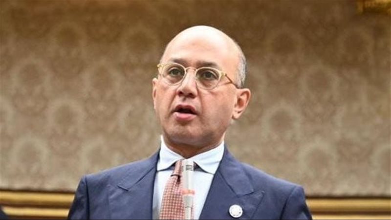 موجهًا لوزير التعليم العالي.. برلماني يتقدم بطلب إحاطة لتطوير الكتب الجامعية