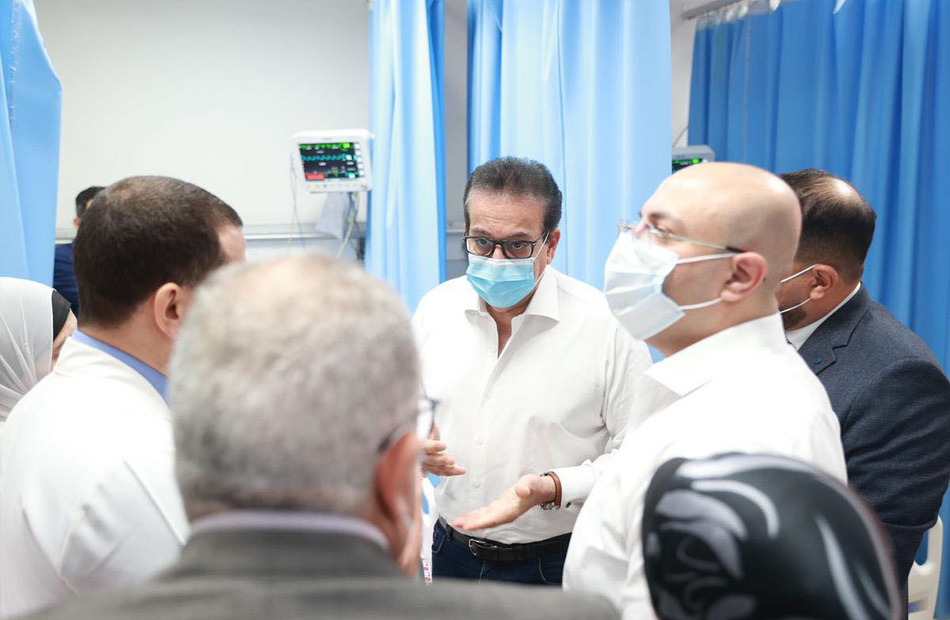 جولة تفقدية لوزير الصحة لمركز طبي بشرق النيل ببني سويف