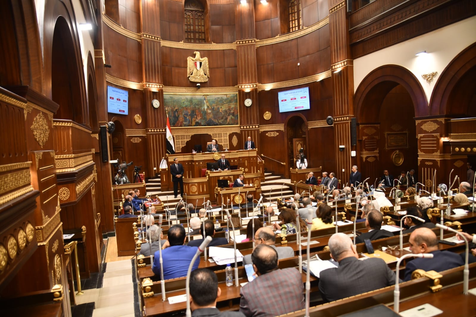 مجلس الشيوخ يواصل جلساته العامة اليوم الإثنين مجلس الشيوخ يواصل جلساته العامة اليوم الإثنين