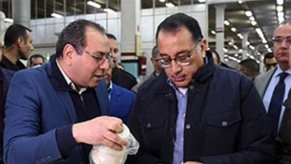 مدبولي: الدولة تتبني مشروع عملاق لإعادة إحياء مصانع الغزل والنسيج مدبولي: الدولة تتبني مشروع عملاق لإعادة إحياء مصانع الغزل والنسيج