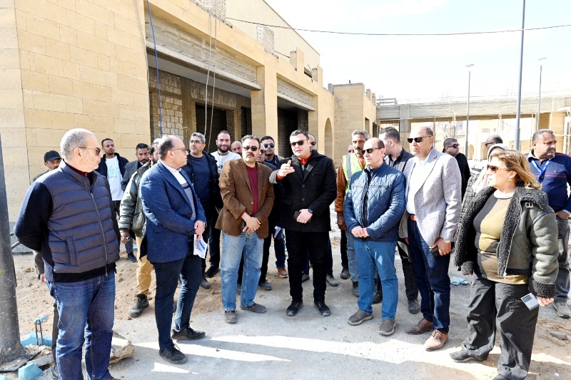 وزير الإسكان يتفقد مشروع «حديقة تلال الفسطاط» وزير الإسكان يتفقد مشروع «حديقة تلال الفسطاط»