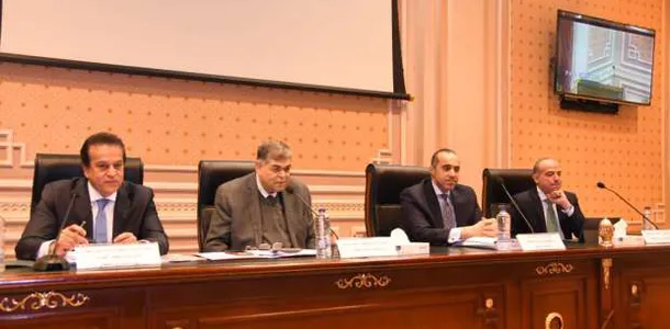 وزير الصحة: الحكومة حريصة على حقوق الفريق الطبي ومناقشة تعديلات قانون المسؤولية الطبية