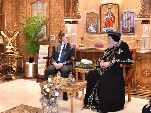 البابا تواضروس خلال استقباله وزير الداخلية: جهاز الشرطة «حائط صد» و«درع أمان» يحمي المواطنين