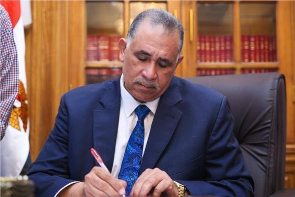 منحة استثنائية.. نقيب المحامين: صرف 500 جنيه لأصحاب المعاشات منحة استثنائية.. نقيب المحامين: صرف 500 جنيه لأصحاب المعاشات