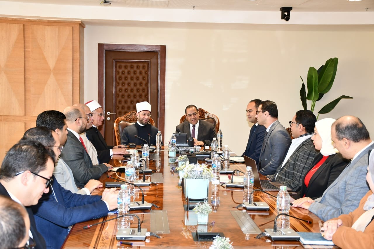 وزير الأوقاف ورئيس التنظيم والإدارة يبحثان موقف مسابقات شغل وظائف أئمة وعمال بالوزارة وزير الأوقاف ورئيس التنظيم والإدارة يبحثان موقف مسابقات شغل وظائف أئمة وعمال بالوزارة