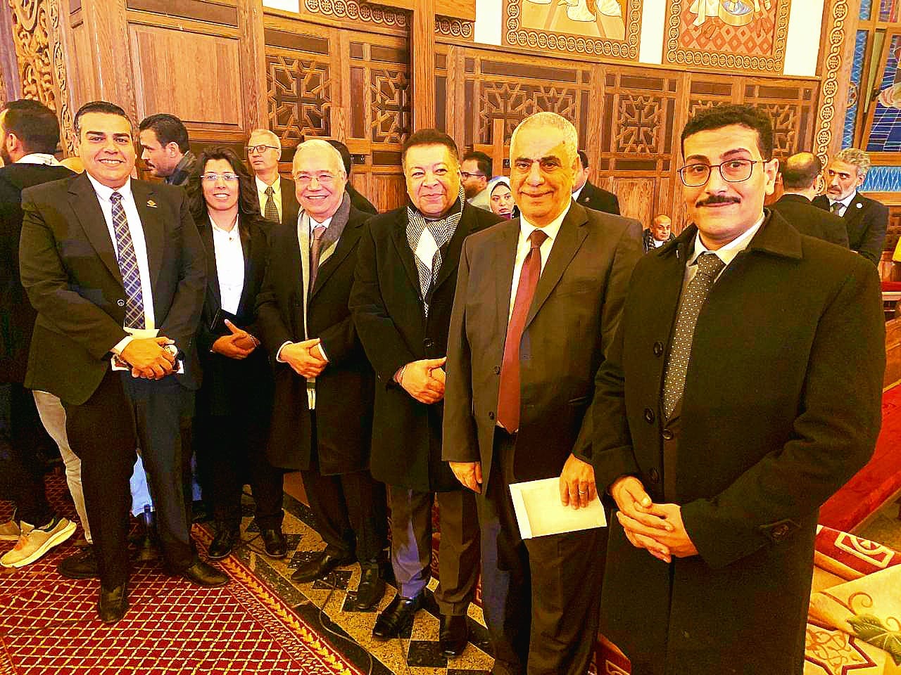 وفد المصريين الأحرار يُشارك باحتفال عيد الميلاد المجيد بكاتدرائية ميلاد المسيح وفد المصريين الأحرار يُشارك باحتفال عيد الميلاد المجيد بكاتدرائية ميلاد المسيح