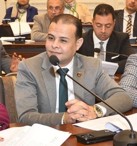 مدحت الكمار: كلمة الرئيس رسالة للعالم بالوحدة والترابط الوطني مدحت الكمار: كلمة الرئيس رسالة للعالم بالوحدة والترابط الوطني