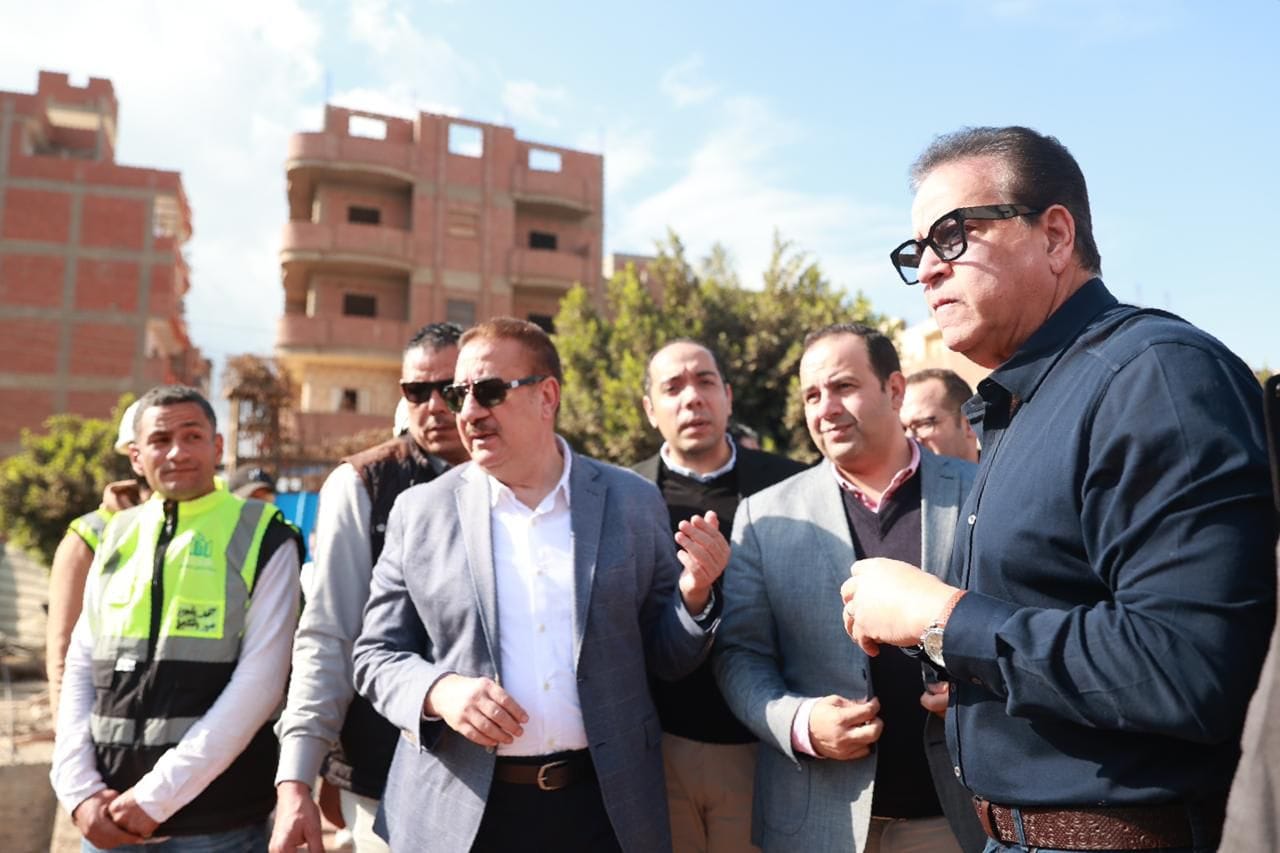 وزير الصحة في جولة تفقدية لمتابعة إنشاء مشروع مركز أورام منوف