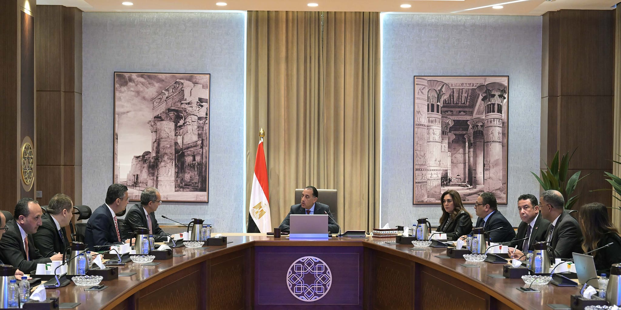 الكارت الموحد.. مدبولي يستعرض أبرز ملامح المنظومة الجديدة لصرف الدعم التمويني