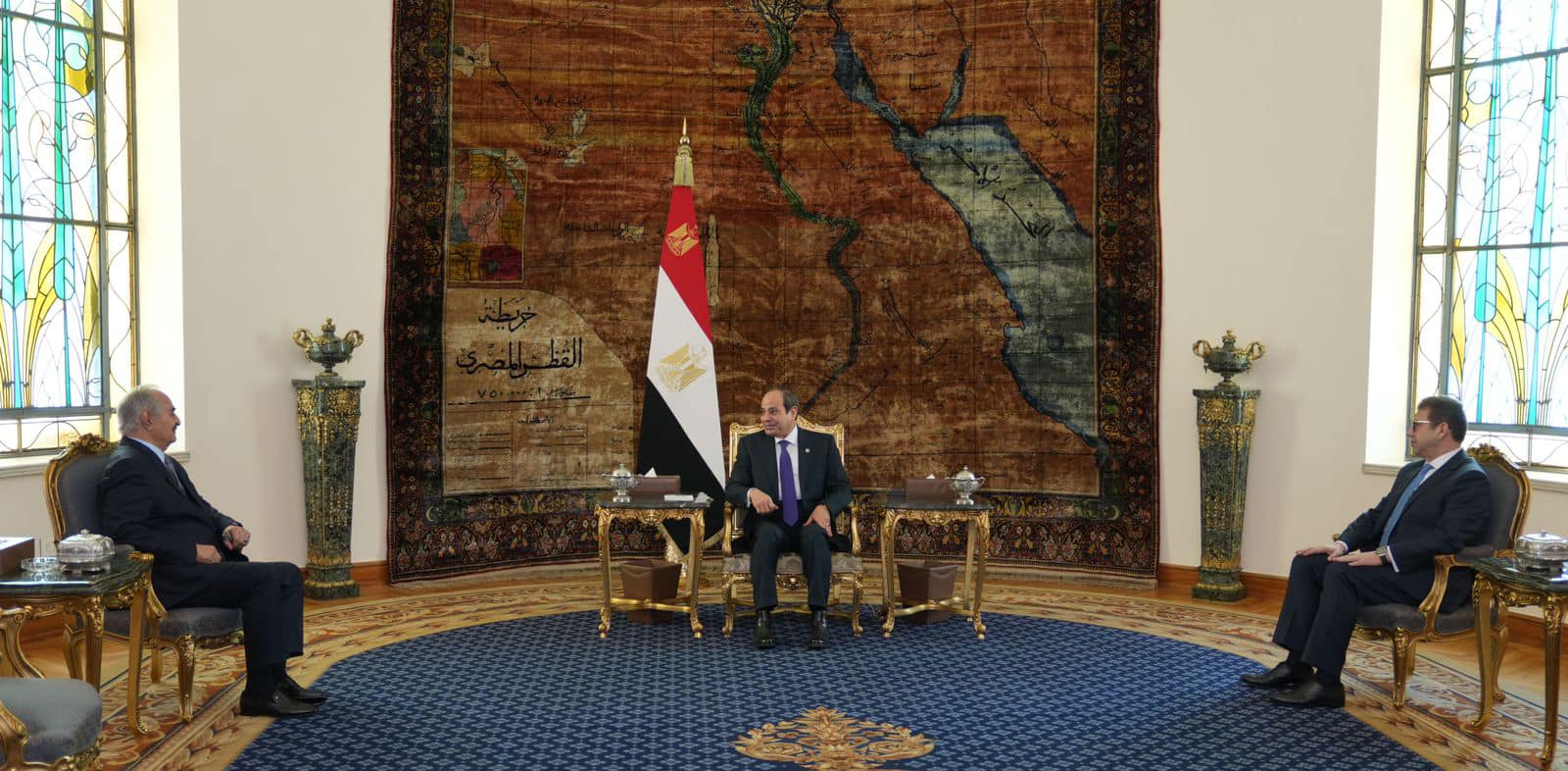 الرئيس السيسى يستقبل المشير خليفة حفتر القائد العام للجيش الوطنى الليبى الرئيس السيسى يستقبل المشير خليفة حفتر القائد العام للجيش الوطنى الليبى