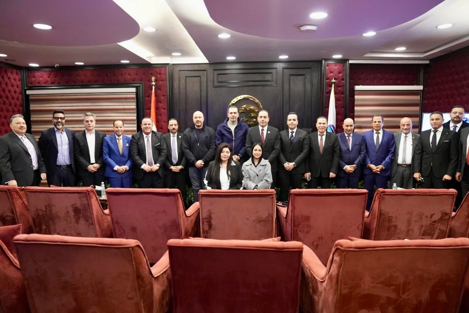 أمانة شئون المصريين بالخارج بـ”مستقبل وطن” تعقد أولى اجتماعاتها التنظيمية بعد استحداثها