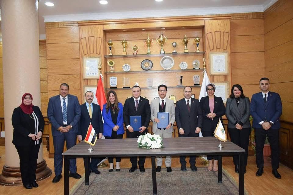 تنسيقية شباب الأحزاب والسياسيين توقع بروتوكول تعاون مع جامعة بنها