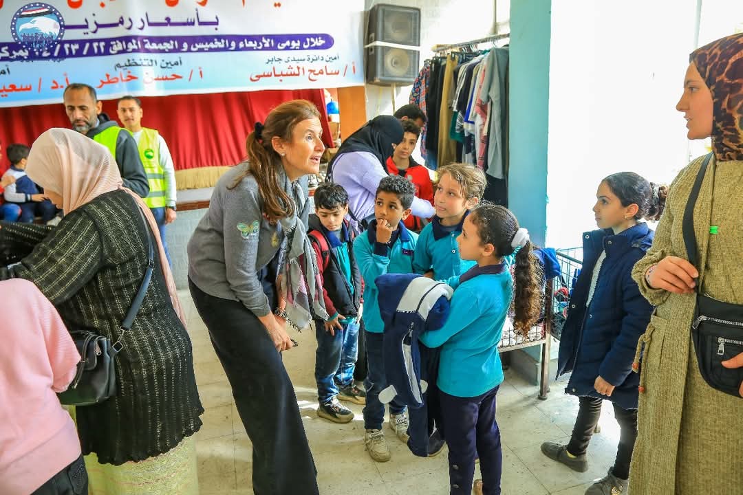 النائبة شيرين عليش: تقيم معرضًا للملابس الشتوية بأسعار رمزية بالإسكندرية لتخفيف الأعباء عن المواطنين