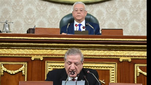 بما لا يتجاوز الحد الأقصى للغرامة.. رئيس خطة النواب يستعرض تقرير الخطة والموازنة عن تعديل قانون الإجراءات الضريبية الموحد بما لا يتجاوز الحد الأقصى للغرامة.. رئيس خطة النواب يستعرض تقرير الخطة والموازنة عن تعديل قانون الإجراءات الضريبية الموحد