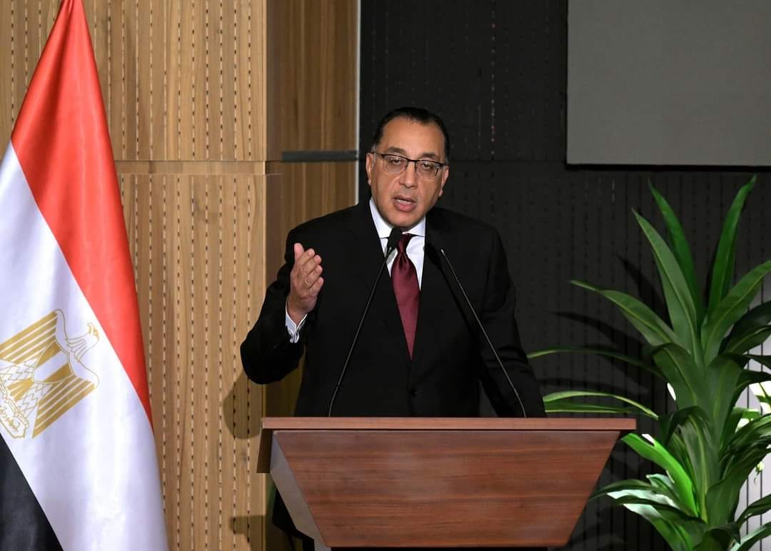 رئيس الوزراء يصل العراق لرئاسة وفد مصر باجتماعات الدورة الثالثة للجنة العليا المصرية العراقية المشتركة رئيس الوزراء يصل العراق لرئاسة وفد مصر باجتماعات الدورة الثالثة للجنة العليا المصرية العراقية المشتركة