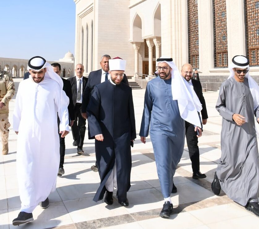 وزير الأوقاف يستقبل وفد اماراتي في مسجد مصر الكبير وزير الأوقاف يستقبل وفد اماراتي في مسجد مصر الكبير