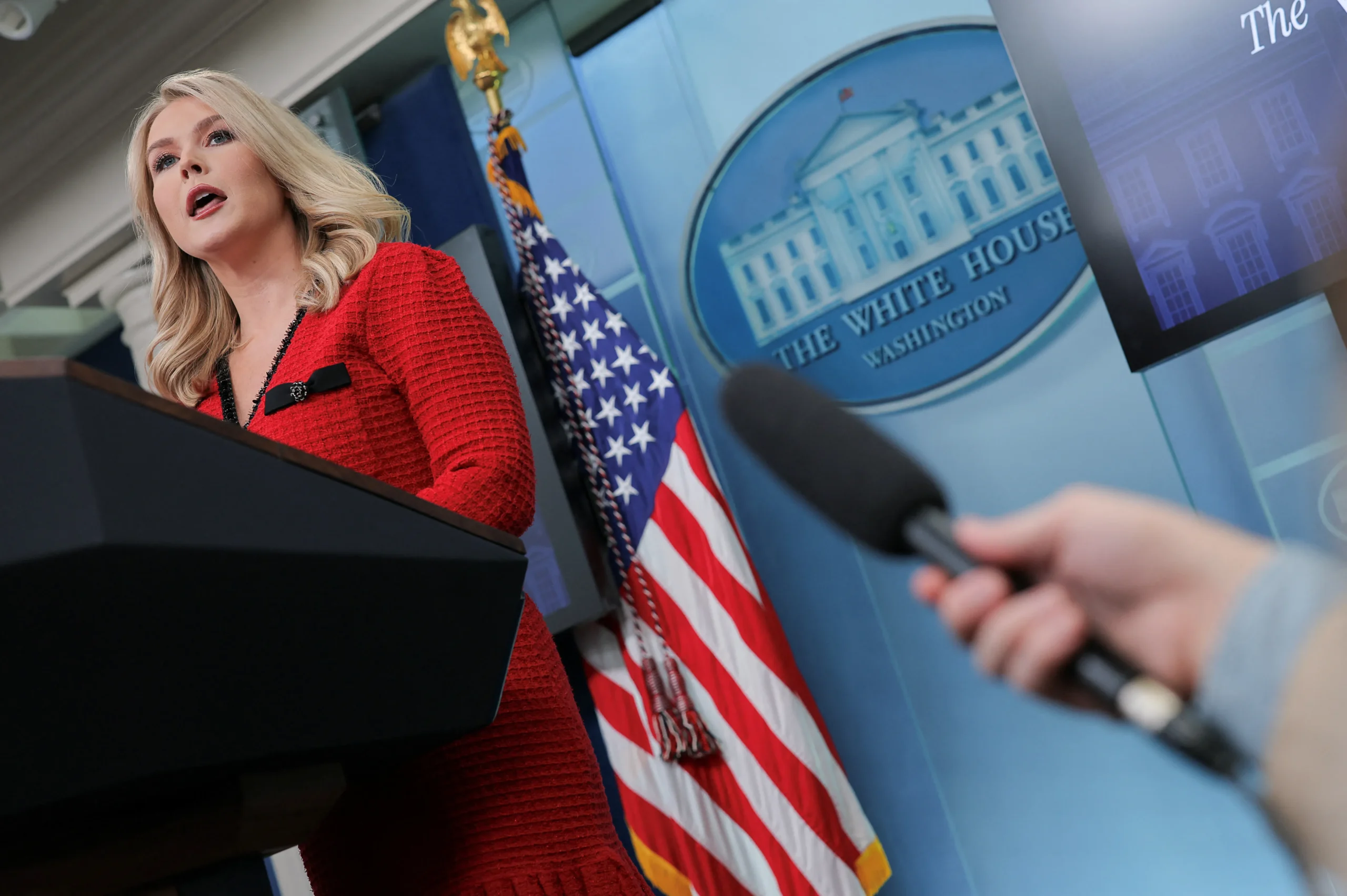 البيت الأبيض: ترامب لم يتعهد بوضع قوات أمريكية في قطاع غزة