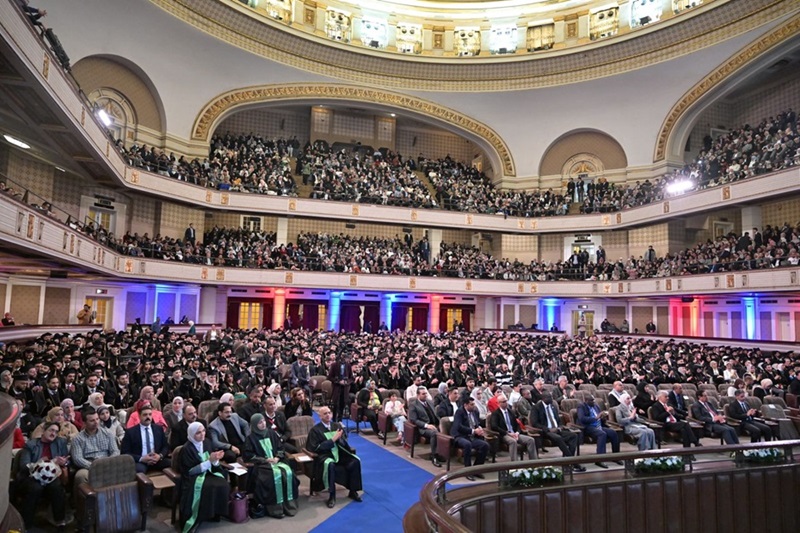 رئيس جامعة القاهرة: حريصون على دعم الطلاب الوافدين وتقديم تعليم متميز وفق أحدث المعايير العلمية