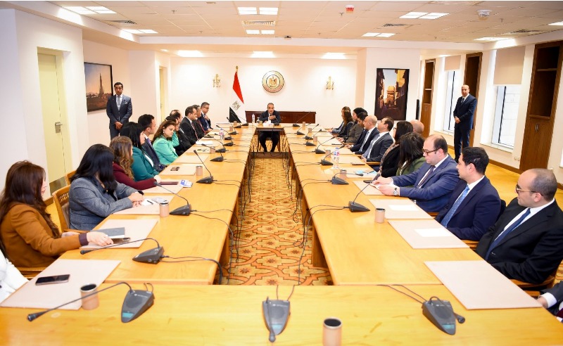 وزير الخارجية والهجرة يجتمع بأعضاء السلك الدبلوماسى المصرى من الدرجات الحديثة والمتوسط