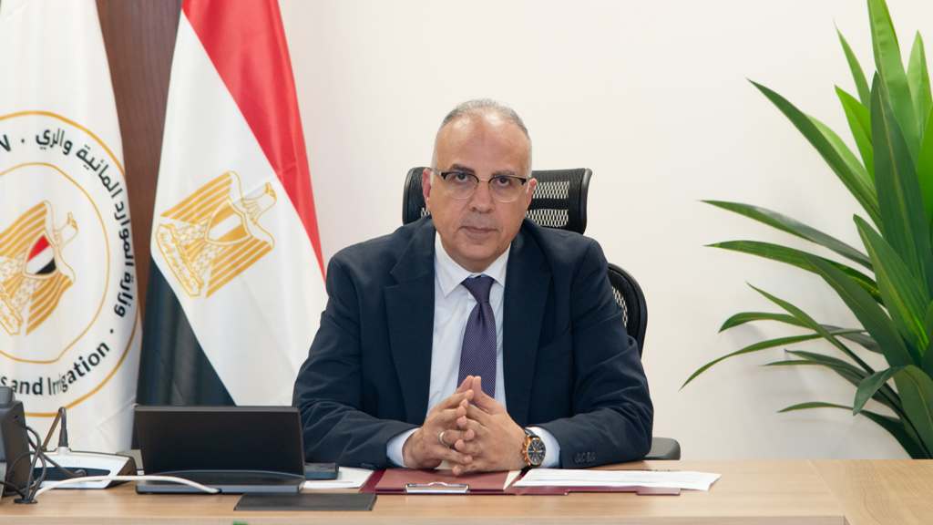 وزير الري:المنطقة الساحلية ذات تغيرات ديناميكية ووضع سياسة متكاملة للإدارة يحمي المواطنين والبنية التحتية