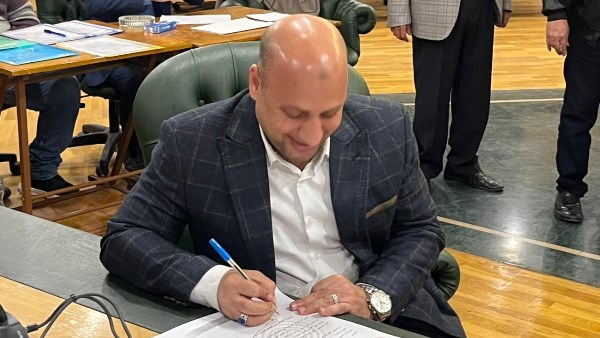 علاء عمران يتقدم بأوراق ترشحه لعضوية مجلس نقابة الصحفيين تحت السن علاء عمران يتقدم بأوراق ترشحه لعضوية مجلس نقابة الصحفيين تحت السن